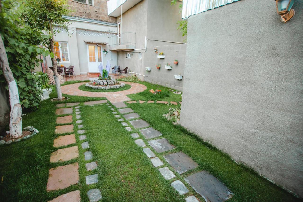 Mkhitaryan Guest House ギュムリ エクステリア 写真