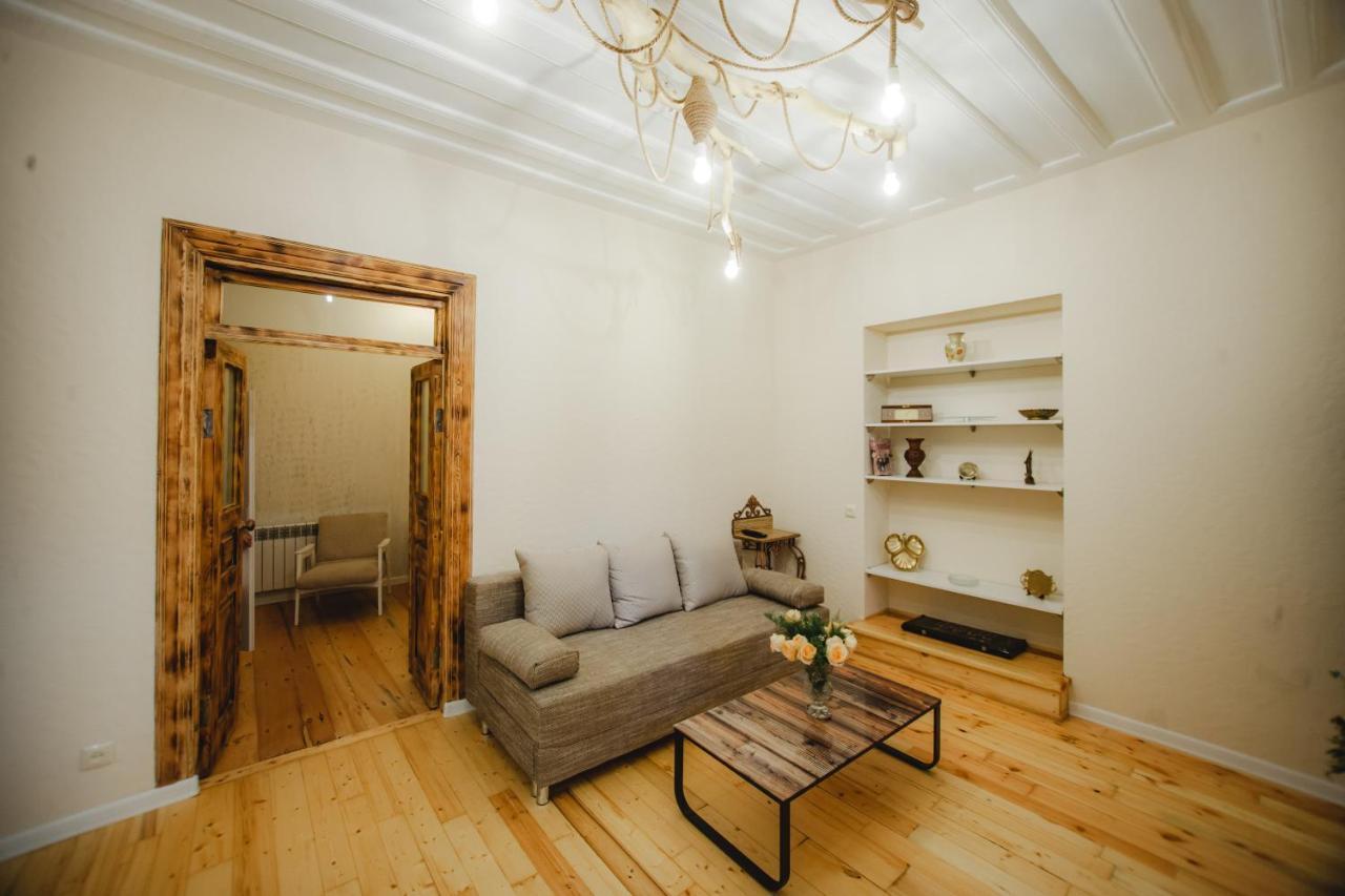 Mkhitaryan Guest House ギュムリ エクステリア 写真